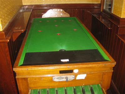 bar [b]